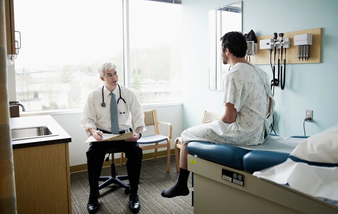 Para identificar a prostatite, é moi importante que un home se someta a un exame completo por un médico.